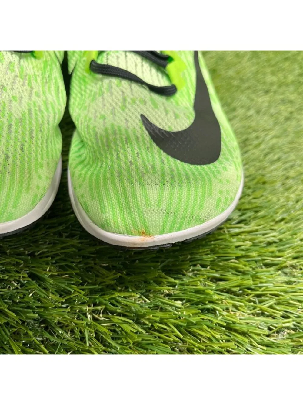 Nike Air Zoom Streak LT 4 Mens Size 9 Neon Green Black Running Shoes Sneakers